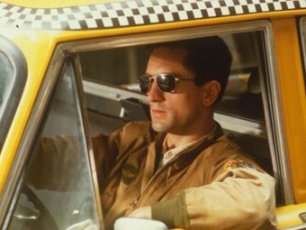 Стоп-кадр из фильма «Таксист».
